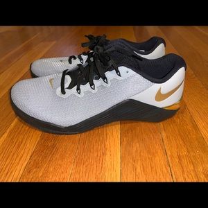 Nike Metcon 5 By You Gray Cross Trainer W10